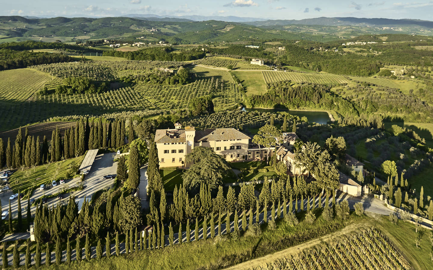 COMO-Castello-Del-Nero_in-the-Tuscan-Countryside_Highlight