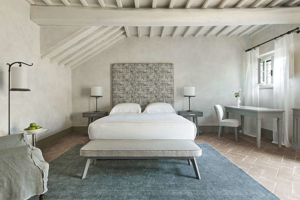 Castello-Del-Nero_Estate-Bedroom-1(1)
