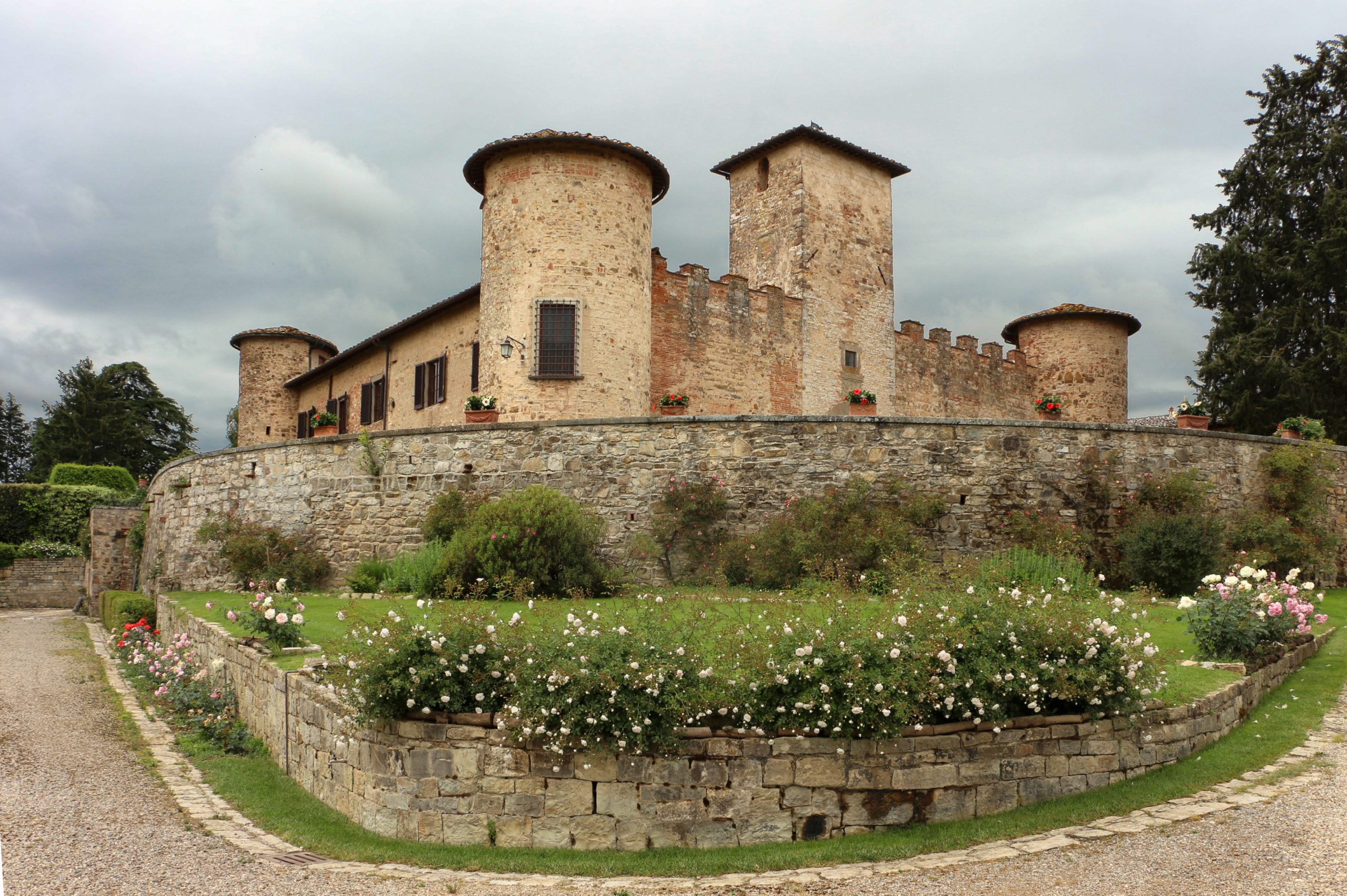 Castello_di_gabbiano,_03